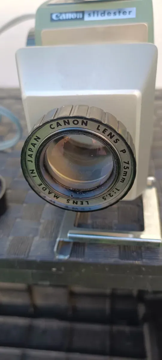 ANTIGUO PROYECTOR CANON