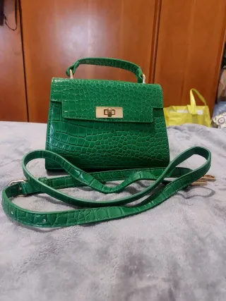 Borsa verde effetto coccodrillo