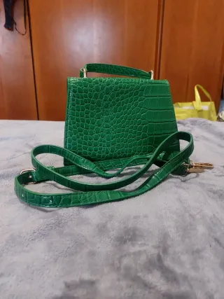 Borsa verde effetto coccodrillo