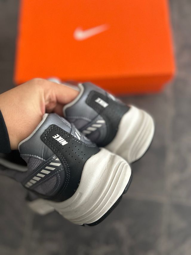 Sneakers Nike Initiator Metallic Edition Reflectiv