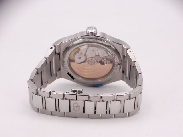 GIRARD PERREGAUX Laureato Eternity Ed. Verde FULL