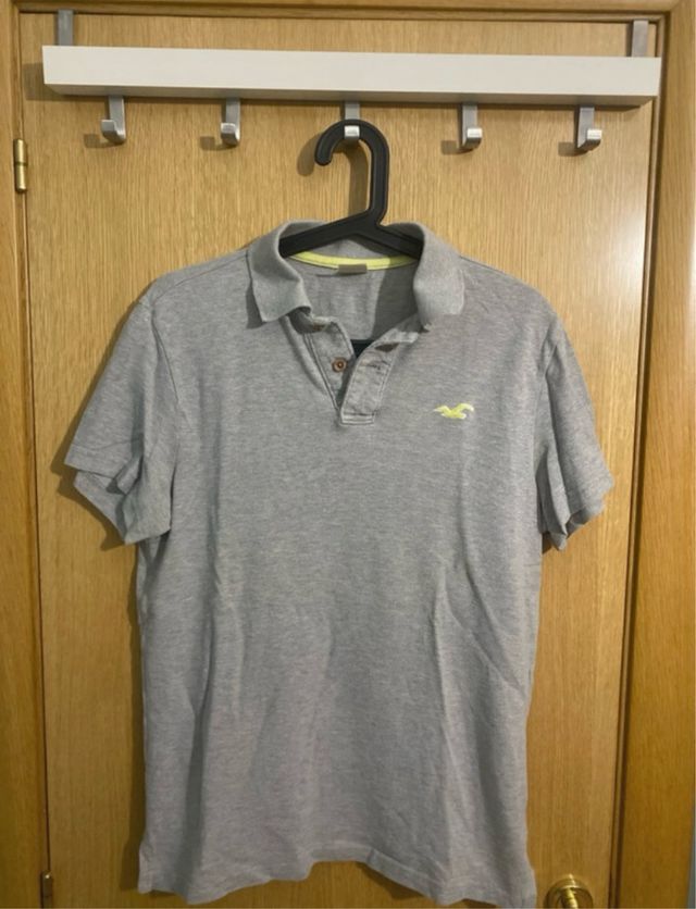 Polo Hollister gris hombre manga corta