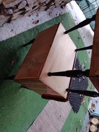 2 Comodini vintage in legno da restaurare