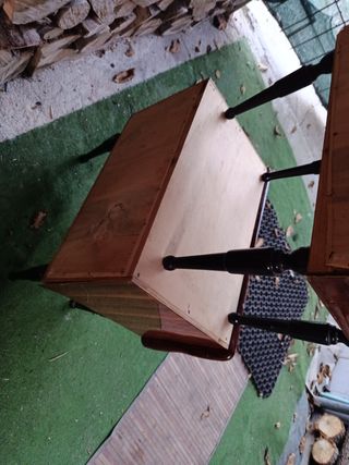 2 Comodini vintage in legno da restaurare