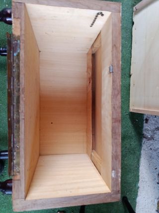 2 Comodini vintage in legno da restaurare