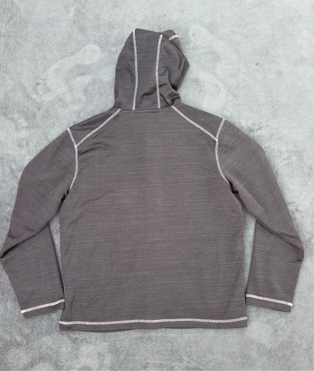 Fila hoodie gris oscuro con capucha y bolsillos
