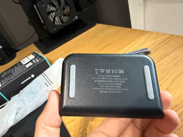 Hub Yottamaster USB 3.2 con Lettore SD