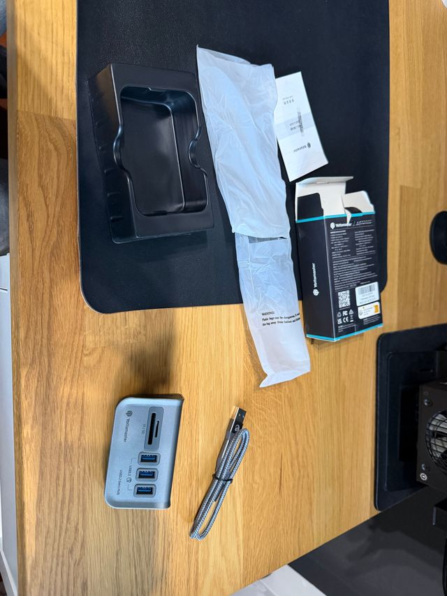 Hub Yottamaster USB 3.2 con Lettore SD