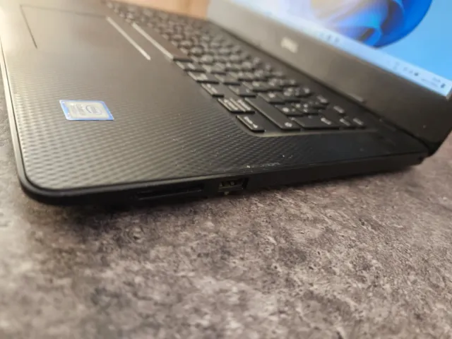 Portátil Dell 3481 Negro