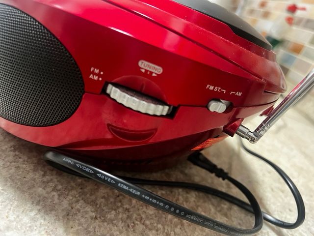 Reproductor CD/MP3 Lauson CP439 Bluetooth Rojo