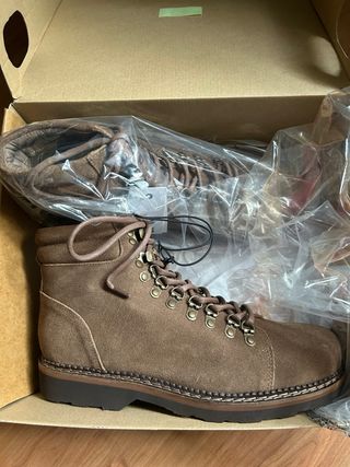 Botas de montaña marrones El Corte Inglés