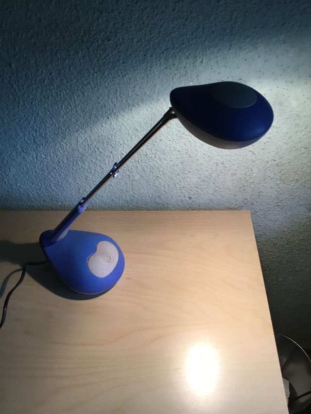 Lámpara de estudio extensible azul