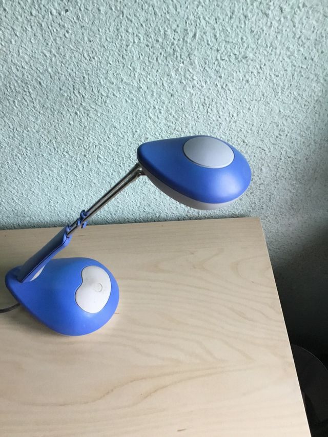 Lámpara de estudio extensible azul