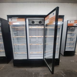 Nevera de bebidas 3 puertas nueva