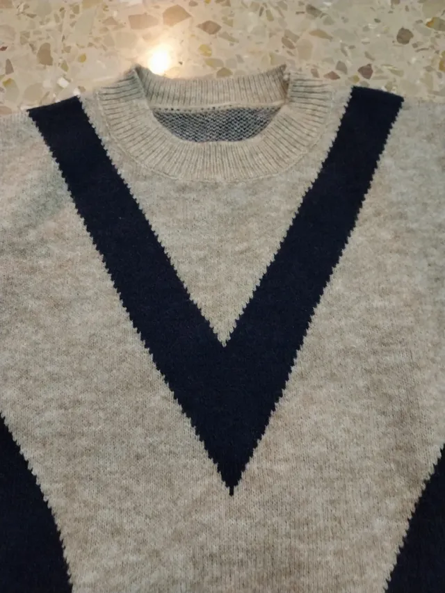 Jersey de punto con diseño chevron