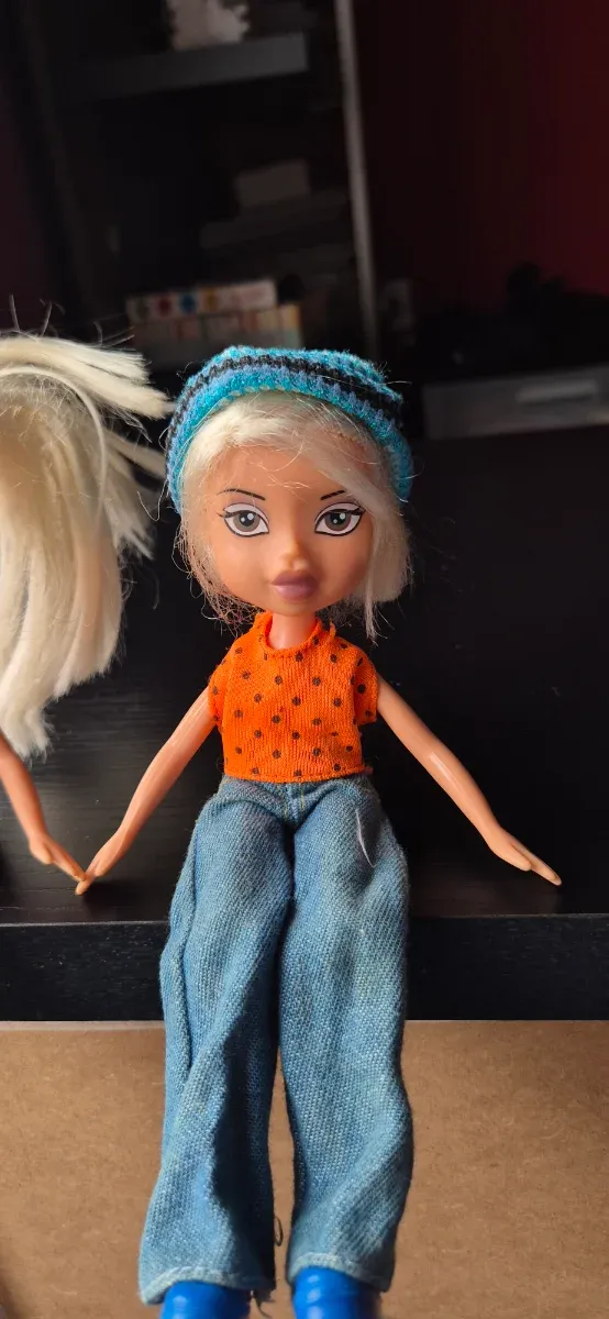 Muñecas gemelas tipo Bratz