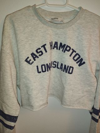 Sudadera Bershka blanca East Hampton
