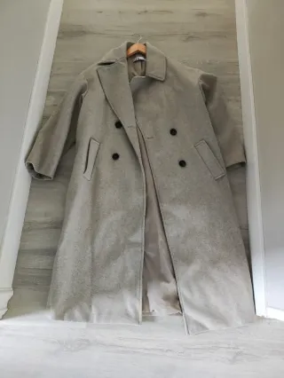 Abrigo oversize Zara beige