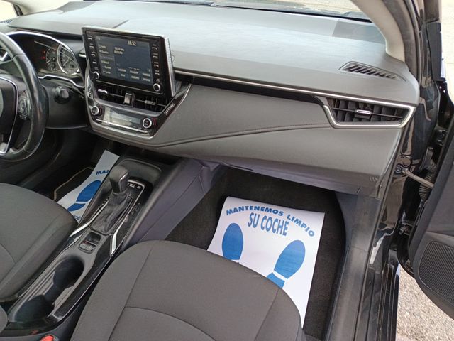 Toyota Corolla 1.8 125H ACTIVE TECH E-CVT SEDAN