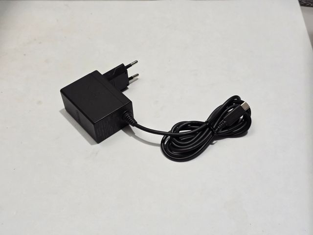 Cargador original Nintendo Switch cable enchufe