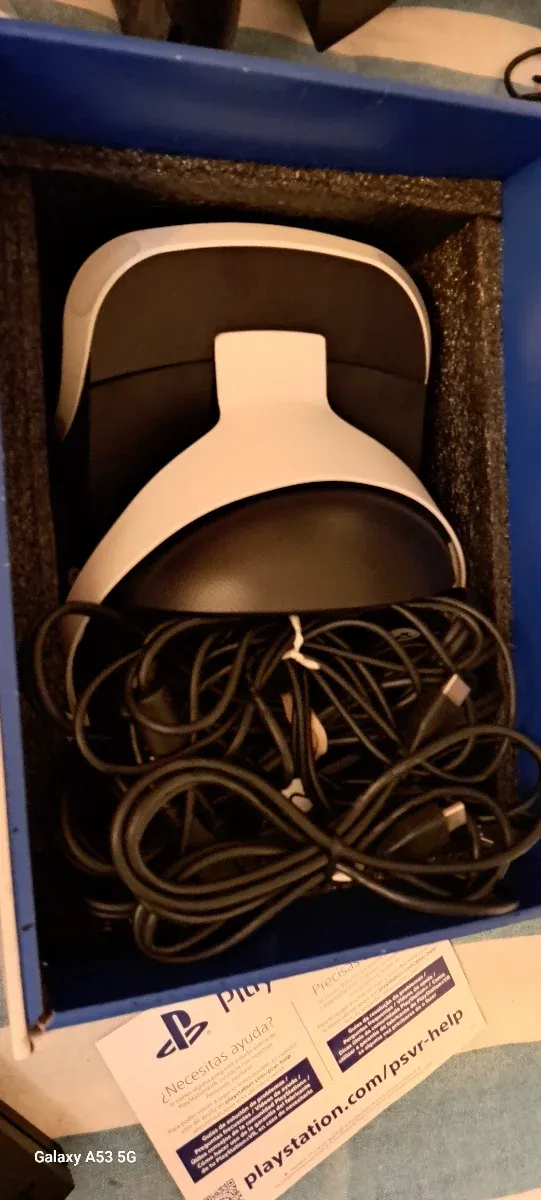 Gafas VR PS4 cumpleta + Volante y pedales Hori PS4