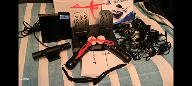 Gafas VR PS4 cumpleta + Volante y pedales Hori PS4