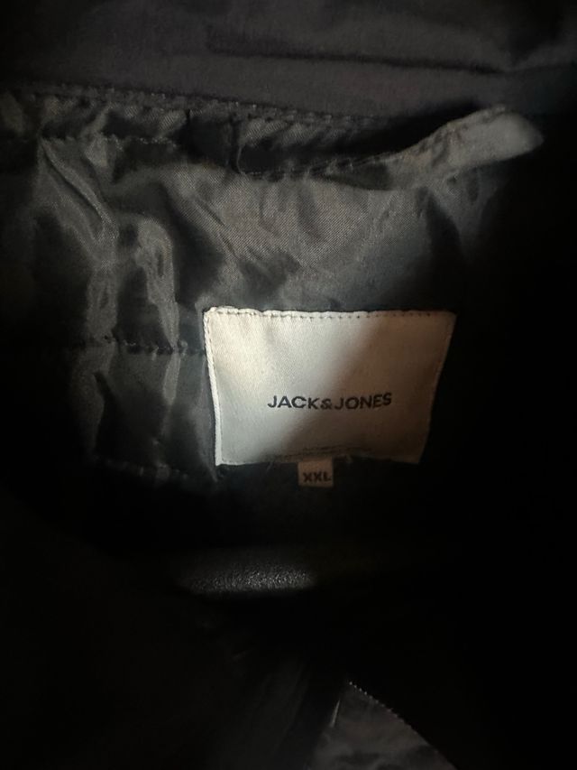 Chaqueta Negra Jack and Jones