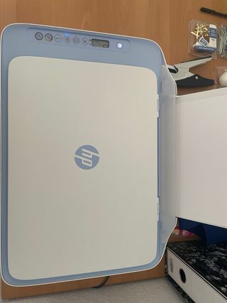 Impresora HP Deskjet 2822e - 1 mes de uso