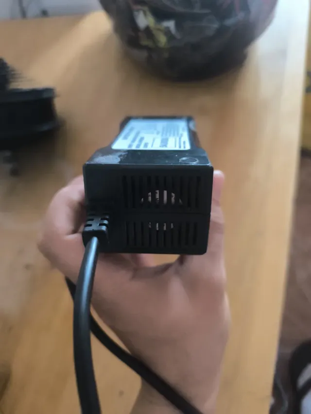 Caricabatterie per Bici Elettrica 48V