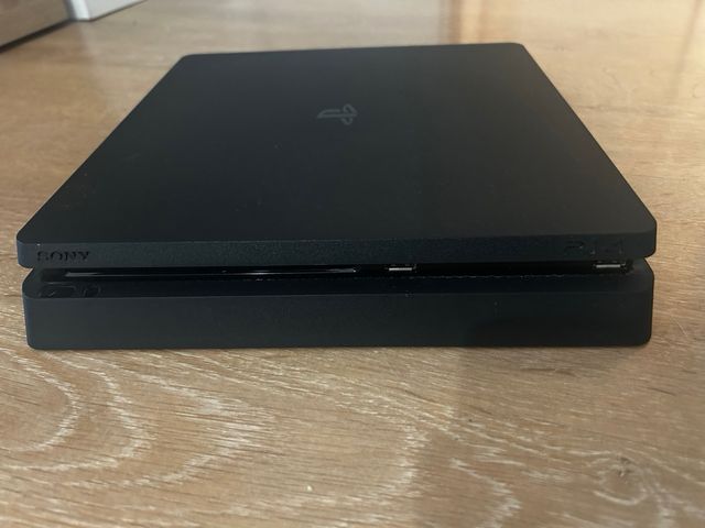 PS4 (PlayStation 4) Negra + 2 Mandos