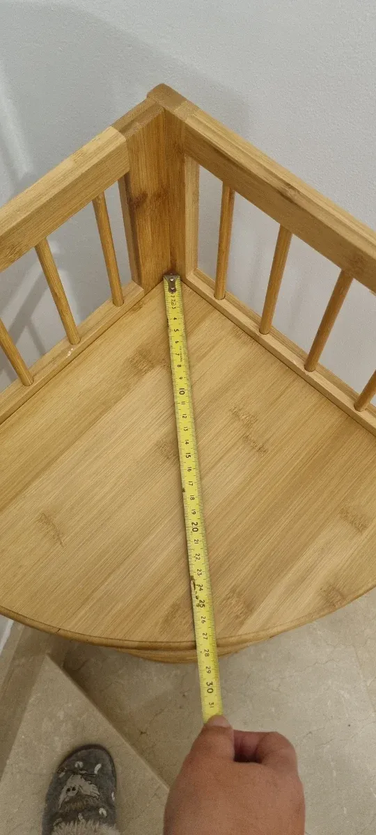 Estantería esquinera de bambú