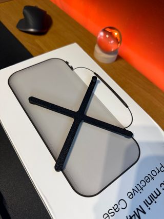 custodia da viaggio mac mini m4 e mouse + base