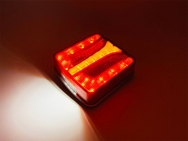 PILOTOS LED 3 FUNCIONES CON CABLE 7 PINES 12V 24V