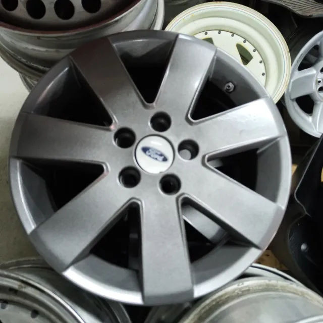 Llantas Ford