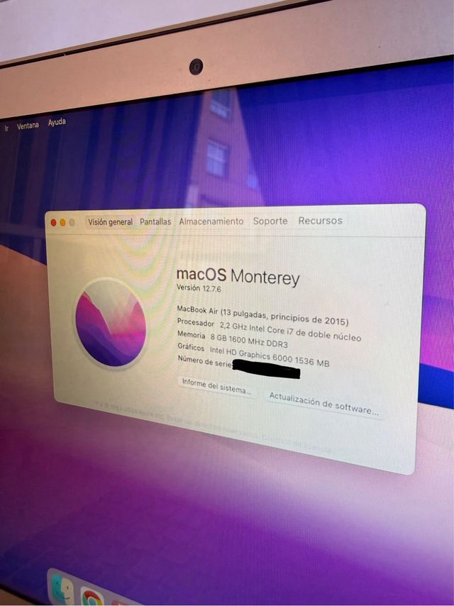 MacBook Air ( i7 / 8 RAM / 256 SSD )

