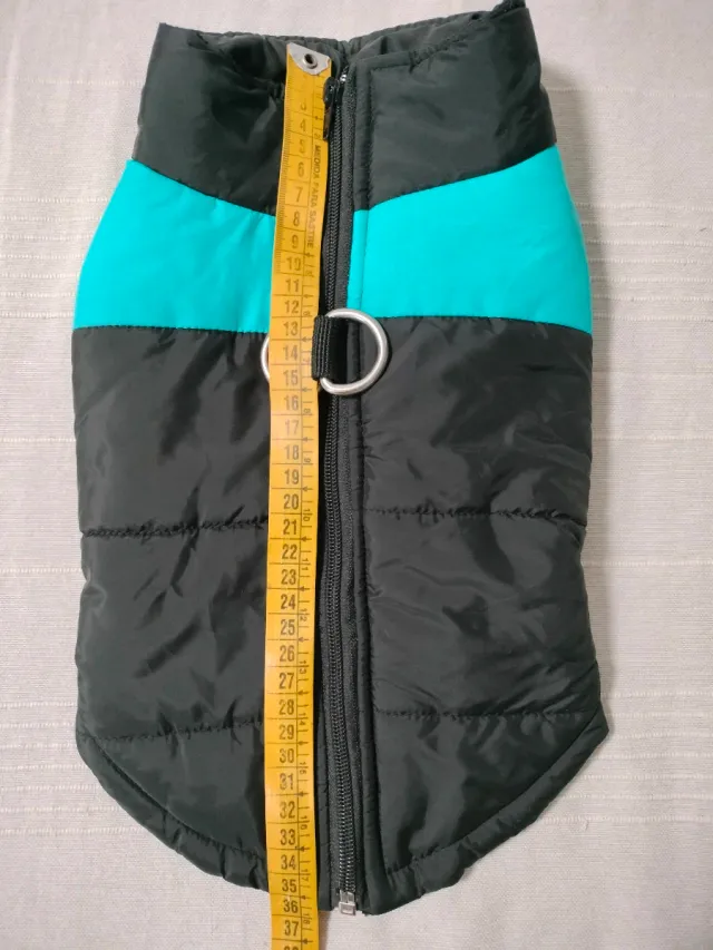 Abrigo impermeable para perro negro y turquesa