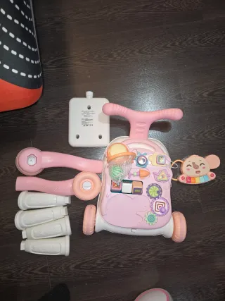 Andador e mesa de atividades