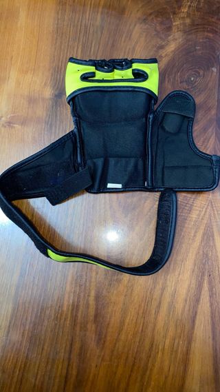 Guantes MMA Venum Negro y Amarillo