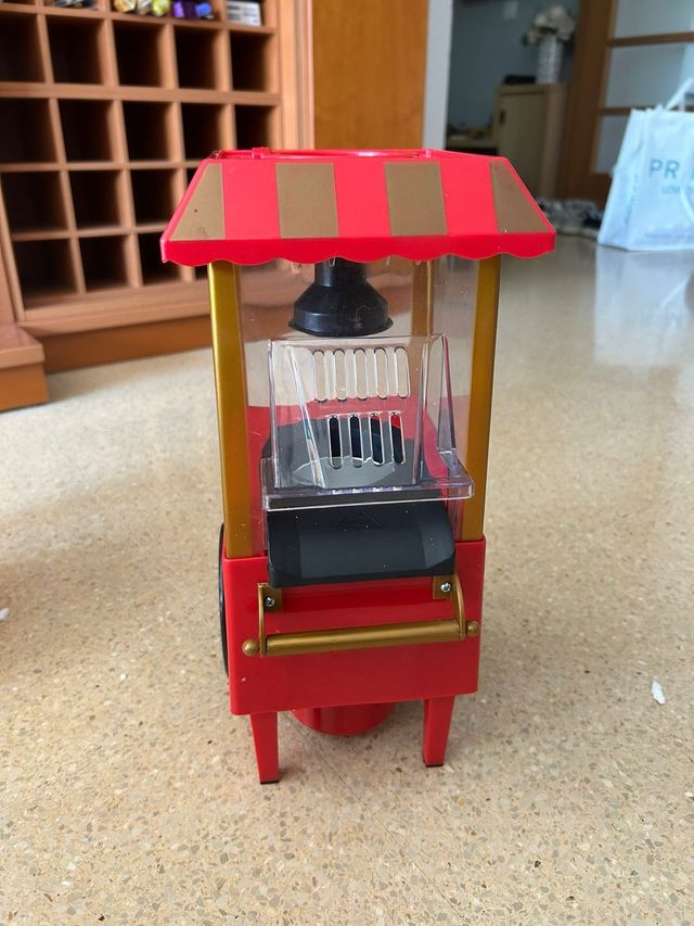 Máquina de Palomitas Roja y Dorada