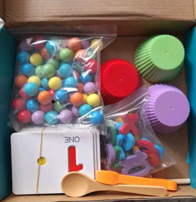 Juego Montessori Números y Vasos