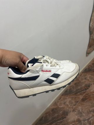 Zapatillas Reebok blancas y azules