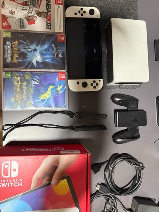 Nintendo Switch OLED + 3 Juegos