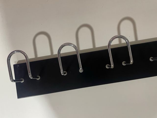 Appendiabiti Nero con 5 Ganci Metallici