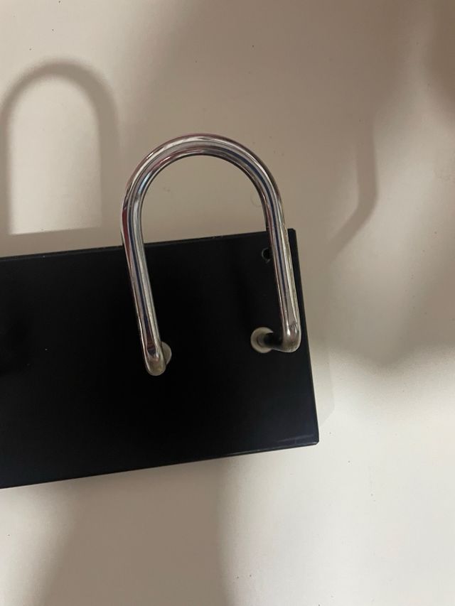 Appendiabiti Nero con 5 Ganci Metallici