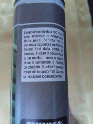 Olio Rigenerante Teknica per Infissi PVC/Alluminio