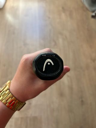 Raqueta de tenis negra