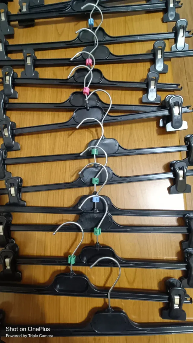 Lotto 55 Grucce Appendiabiti Nere