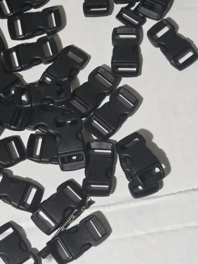 Hebillas para pulseras y bolsos (negras)y colores