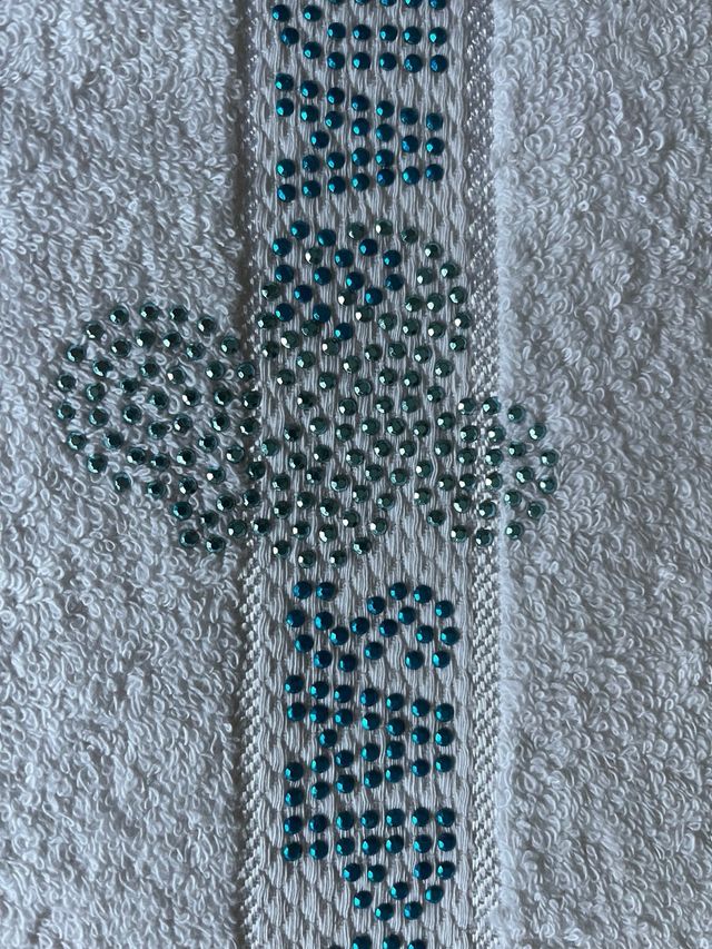 2 Asciugamani Acqua e Sapone Bianchi