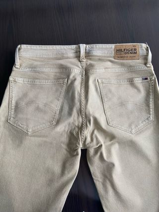 Pantalón Hilfiger Denim Beige talla 33/34